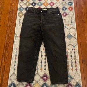 Madewell baggy tapered jean in Mackinnon wash. Size 30 rigid denim 100% cotton